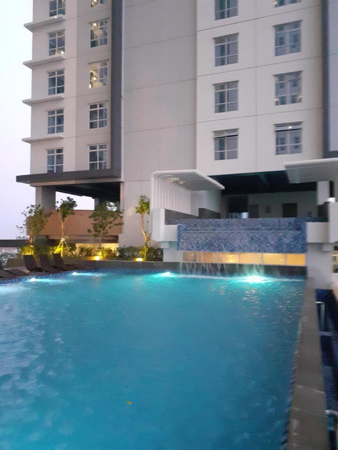 Bess Mansion Apartment, 16Th Floor Surabaya Bagian luar foto