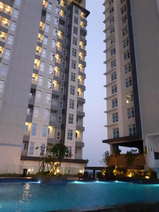 Bess Mansion Apartment, 16Th Floor Surabaya Bagian luar foto